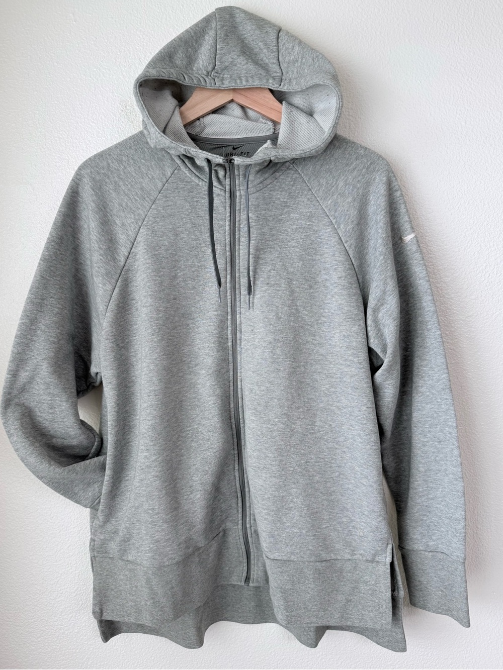 Nike Dri-Fit Grey Full Zip Hoodie Women’s Size Large CD8799-063 Athletic Cozy